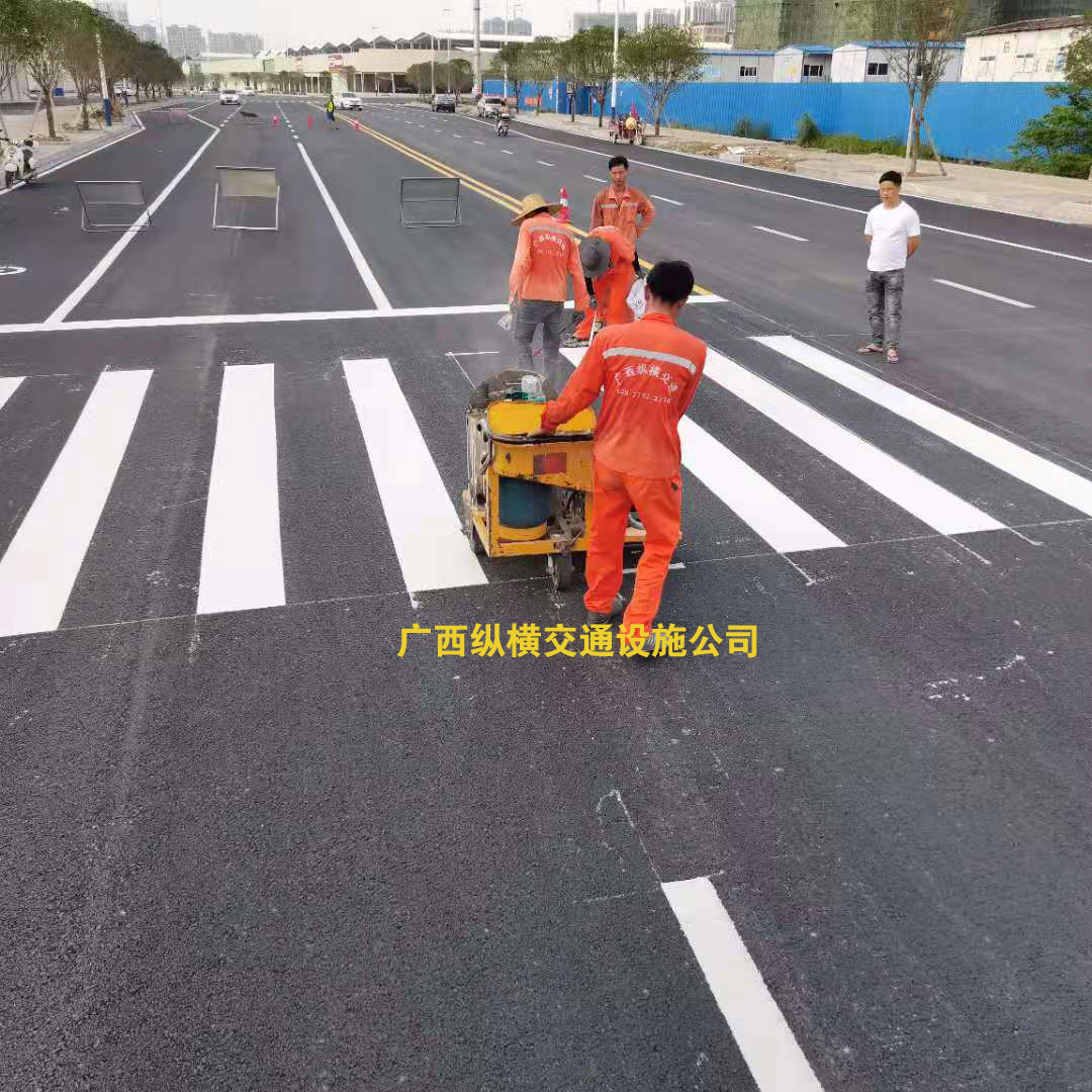 崇左、南寧、欽州、北海交通標線施工